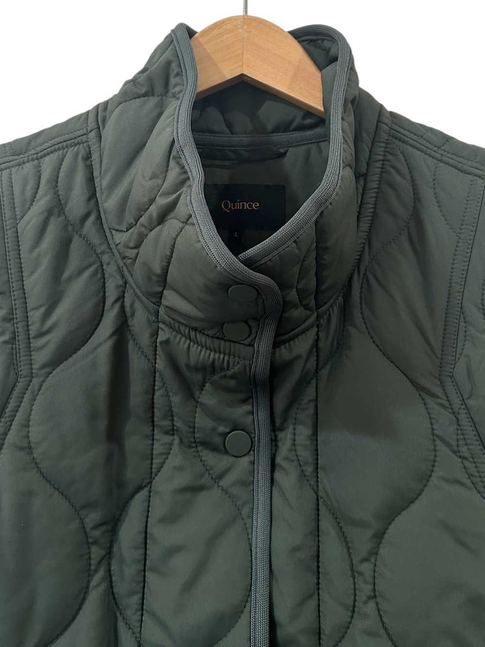 Quince women’s Featherless Quilted Puffer Vest L Green boxy layering outdoorsy - Picture 4 of 9